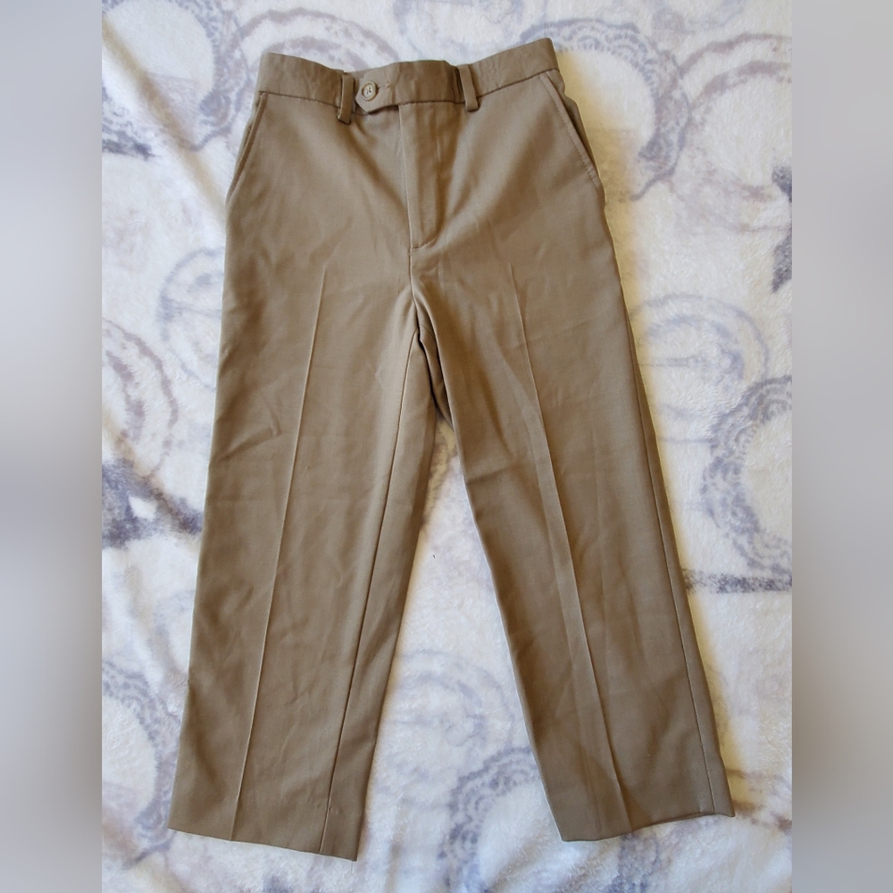 Girl's slacks in muted green - Picture 9 of 10